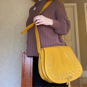 Violetta yellow bag
